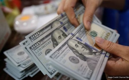 US dollar edges up after Trump rules out military action in Greenland