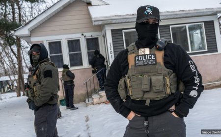 New ICE policy allows officers to enter homes without a judge’s warrant. Here’s what experts say