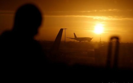 Factbox-Airlines reroute, cancel flights as tensions ramp up over Iran