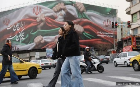 Iranians struggle as internet shutdown hits livelihoods