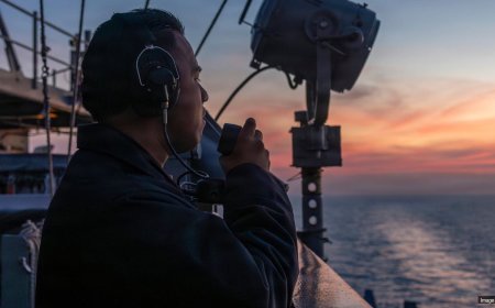 U.S. carrier strike group enters Middle East region after Iran commander warns U.S. its forces have "finger on the trigger"