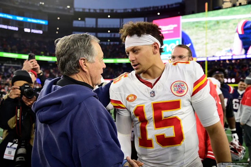 Chiefs QB Patrick Mahomes reacts to Bill Belichick's 'insane' HOF snub