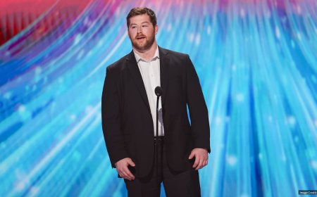 Bears OL Joe Thuney wins first-ever NFL Protector of the Year award