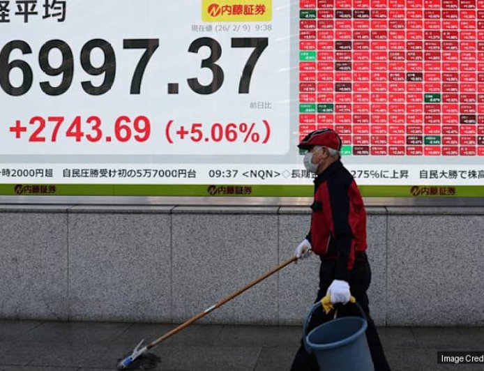 Asia stocks rally as Nikkei jumps, chip sector rebounds