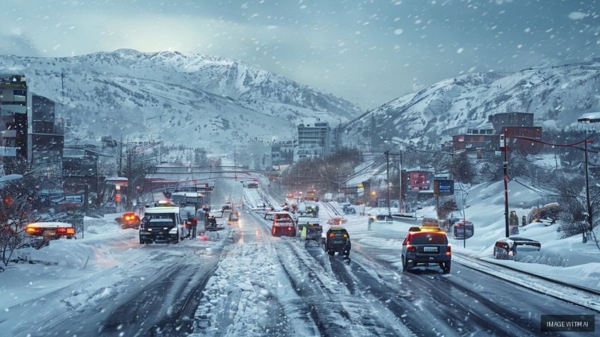 Heavy Snowfall Grips Northern Mountains, Disrupting Travel Amid Tourist Influx