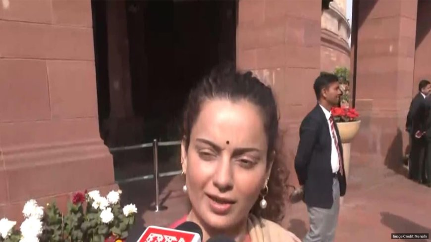 Kangana Ranaut Backs Mohan Bhagwat, Says Savarkar Is Above Bharat Ratna